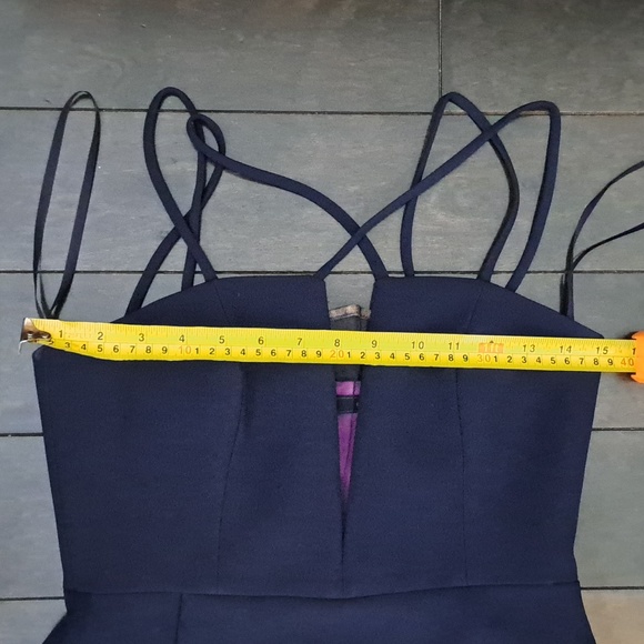 BCBGMaxAzria Linzee dress size 4 - Picture 9 of 9